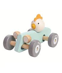 Plan toys chicken racing car